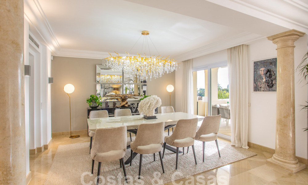 Spacious, luxury 4-bedroom penthouse for sale in frontline golf complex in Nueva Andalucia, Marbella 63062