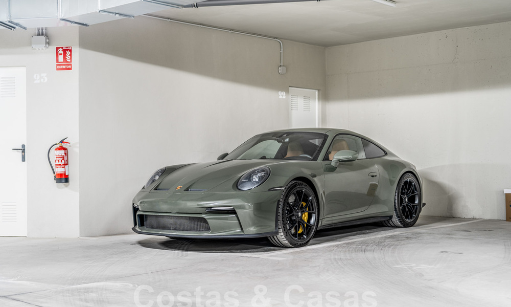 First-class, modern apartment for sale, with sea, golf and mountain views in Benahavis - Marbella 63122