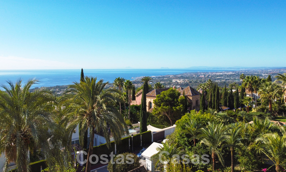 Andalusian luxury villa for sale in the exclusive residential area of Sierra Blanca on Marbella's Golden Mile 63111