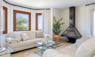 Mediterranean luxury villa with sea views for sale in golf surroundings near Estepona centre 63360 