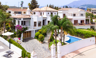 Mediterranean luxury villa with sea views for sale in golf surroundings near Estepona centre 63393 