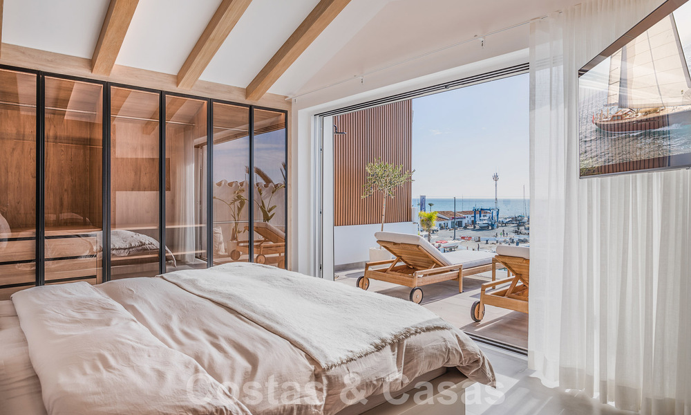 Modern refurbished penthouse for sale, front line in Puerto Banus' iconic marina, Marbella 63454