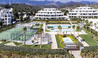Modern garden apartment for sale with sea views in a luxury beach complex on the New Golden Mile, Marbella – Estepona 63421 