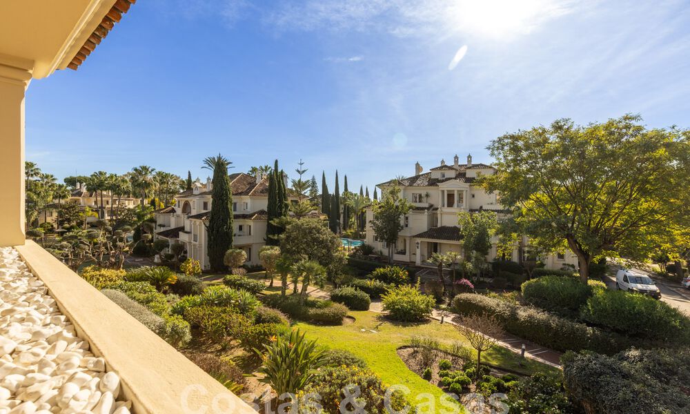 Spacious, luxury apartment, situated in an exclusive gated community on the golf course for sale in Nueva Andalucia, Marbella 63238