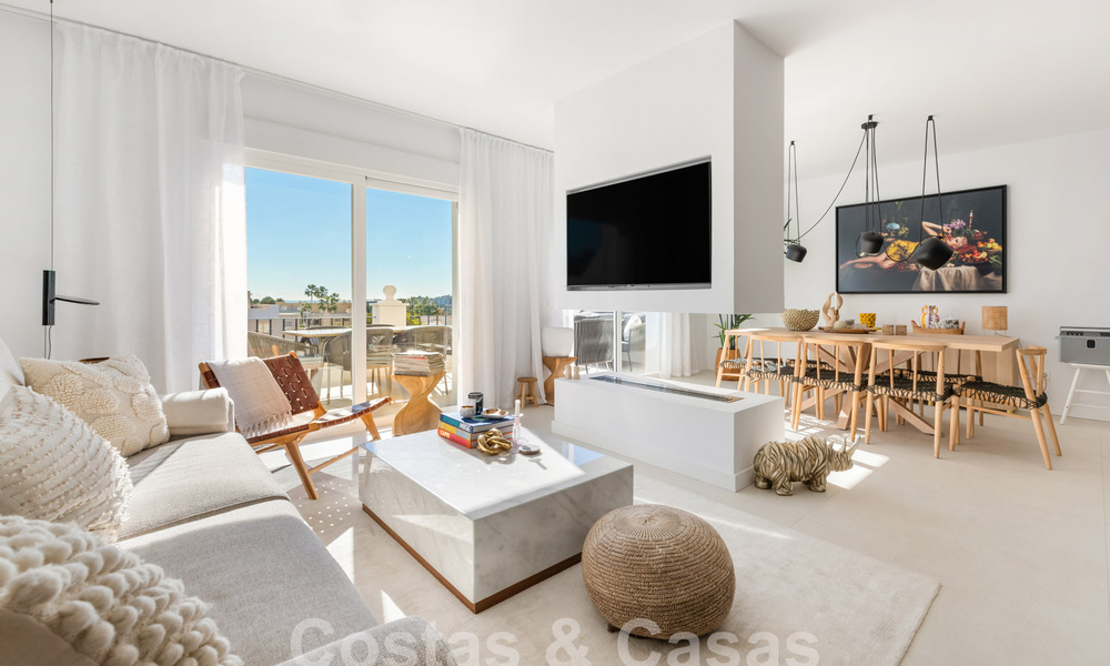 Luxurious penthouse with sea views for sale in the heart of Nueva Andalucia's golf valley, Marbella 63469