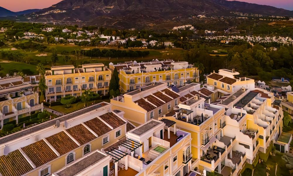 Luxurious penthouse with sea views for sale in the heart of Nueva Andalucia's golf valley, Marbella 63472