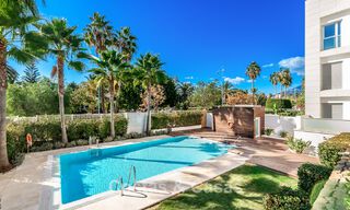 Modern, beachside penthouse with 3 bedrooms for sale in a contemporary complex in San Pedro, Marbella 63627 