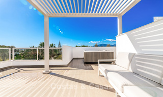 Modern, beachside penthouse with 3 bedrooms for sale in a contemporary complex in San Pedro, Marbella 63629 