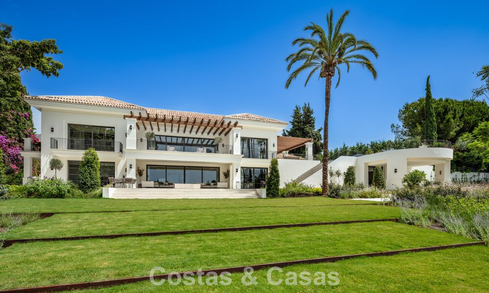 Spacious luxury mansion for sale with sea views and 5-star amenities on Marbella's Golden Mile 63659