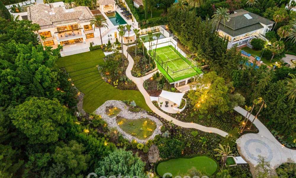 Spacious luxury mansion for sale with sea views and 5-star amenities on Marbella's Golden Mile 63696