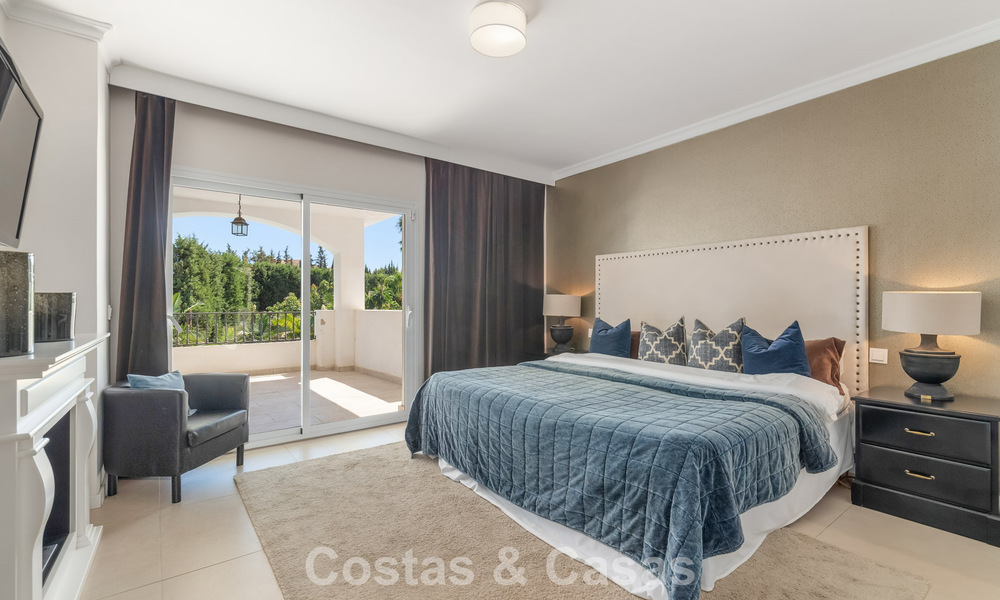 Contemporary Mediterranean luxury villa for sale in a preferred residential area in Nueva Andalucia, Marbella 63608