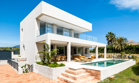 Ready to move in, new, modern villa for sale just steps from the beach and all amenities in San Pedro, Marbella 66976