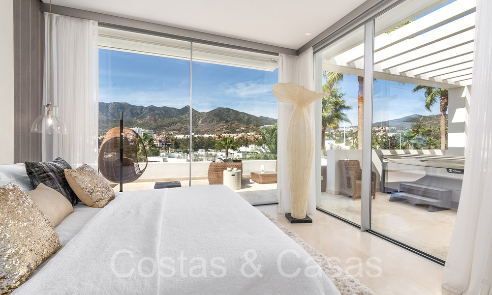 Modernist luxury villa for sale in natural, highly desirable area east of Marbella centre 63821