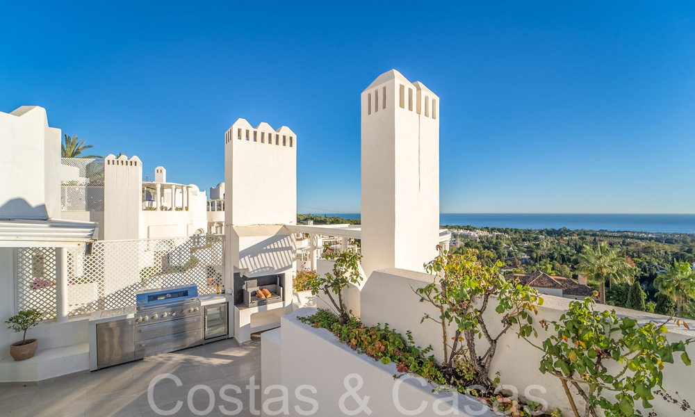 Exclusive penthouse with private pool and panoramic sea views for sale in Mediterranean complex on Marbella's Golden Mile 63901