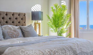 Exclusive penthouse with private pool and panoramic sea views for sale in Mediterranean complex on Marbella's Golden Mile 63902 