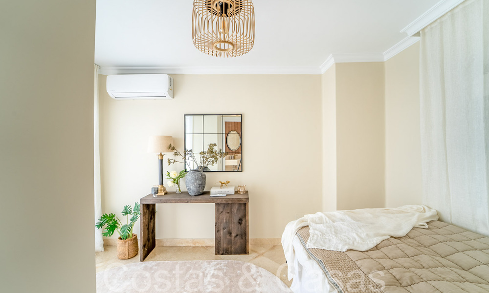 Exclusive penthouse with private pool and panoramic sea views for sale in Mediterranean complex on Marbella's Golden Mile 63927