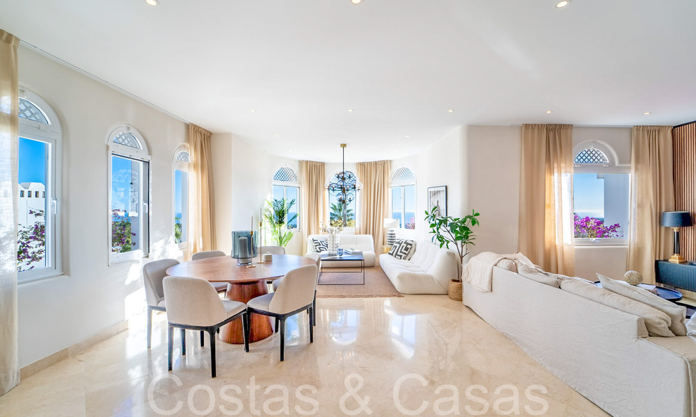 Exclusive penthouse with private pool and panoramic sea views for sale in Mediterranean complex on Marbella's Golden Mile 63937