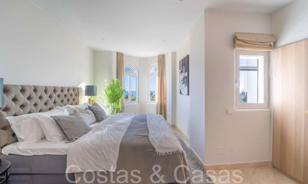 Exclusive penthouse with private pool and panoramic sea views for sale in Mediterranean complex on Marbella's Golden Mile 63943