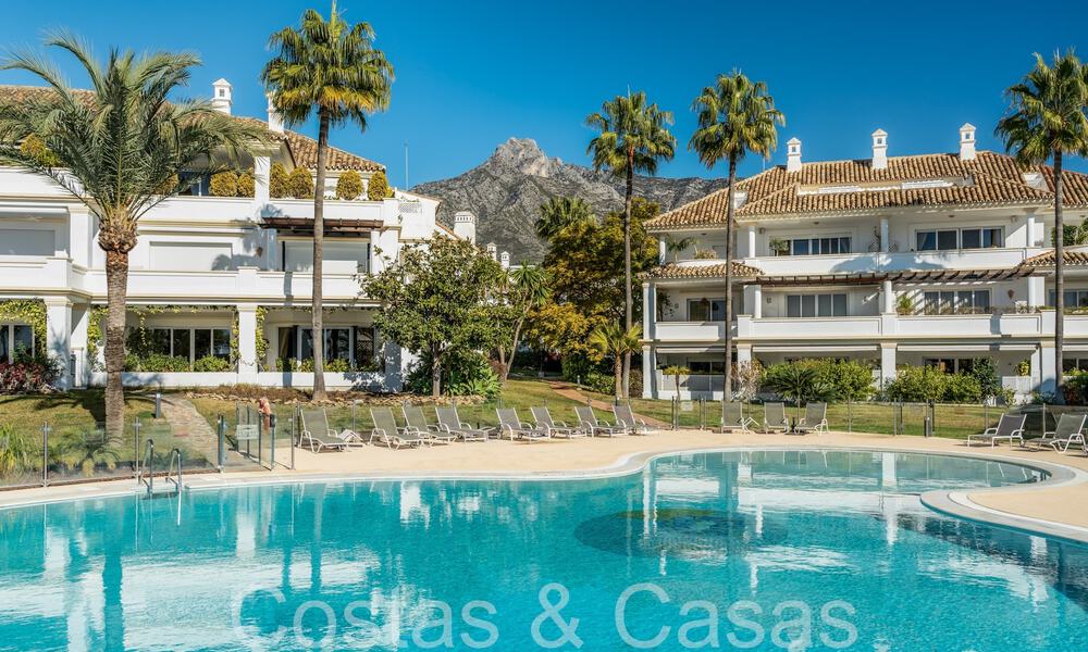 Luxury 3-bedroom apartment for sale in gated and secure sought-after complex on Marbella's Golden Mile 63952