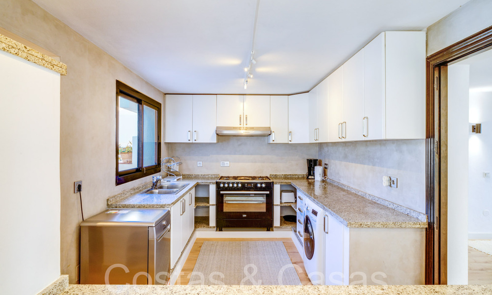 Mediterranean villa for sale on frontline beach near Estepona centre 64035