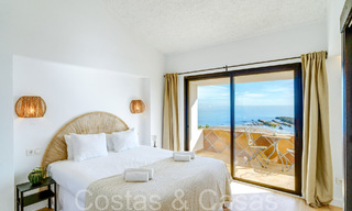 Mediterranean villa for sale on frontline beach near Estepona centre 64038 