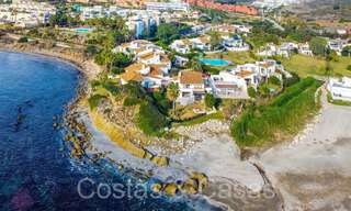 Mediterranean villa for sale on frontline beach near Estepona centre 64061 