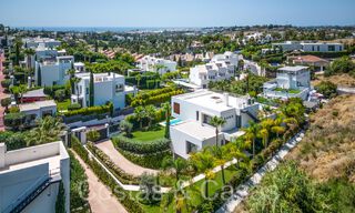 Superior luxury villa with modern architecture for sale a stone's throw from Nueva Andalucia's golf valley, Marbella 64174 