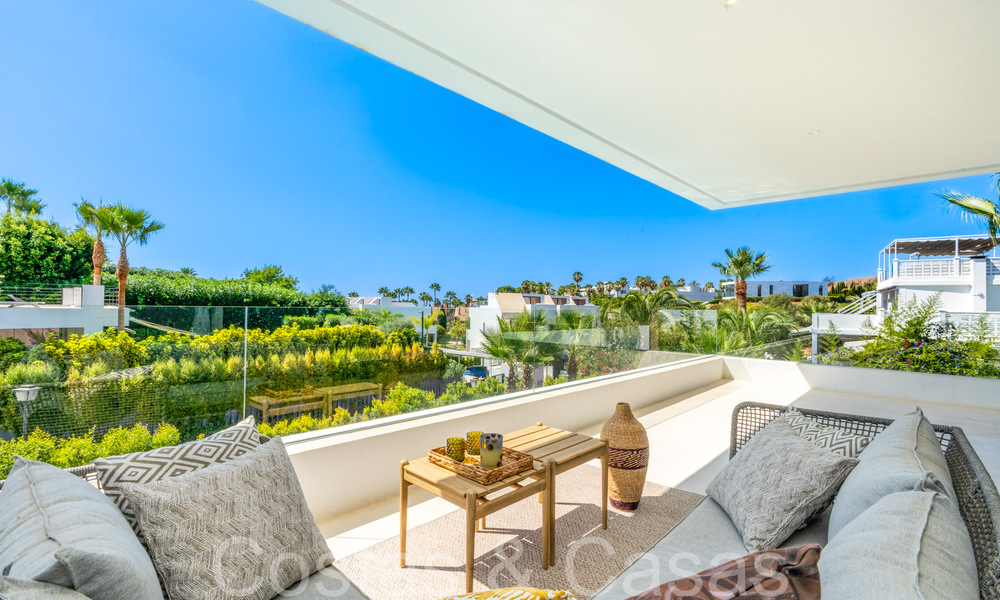 Superior luxury villa with modern architecture for sale a stone's throw from Nueva Andalucia's golf valley, Marbella 64211