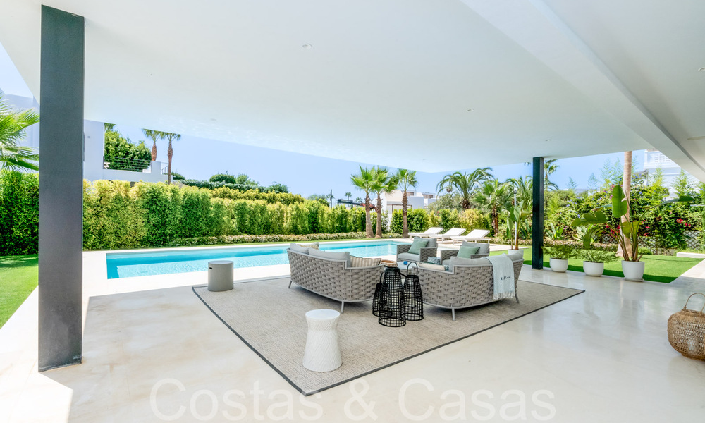 Superior luxury villa with modern architecture for sale a stone's throw from Nueva Andalucia's golf valley, Marbella 64227