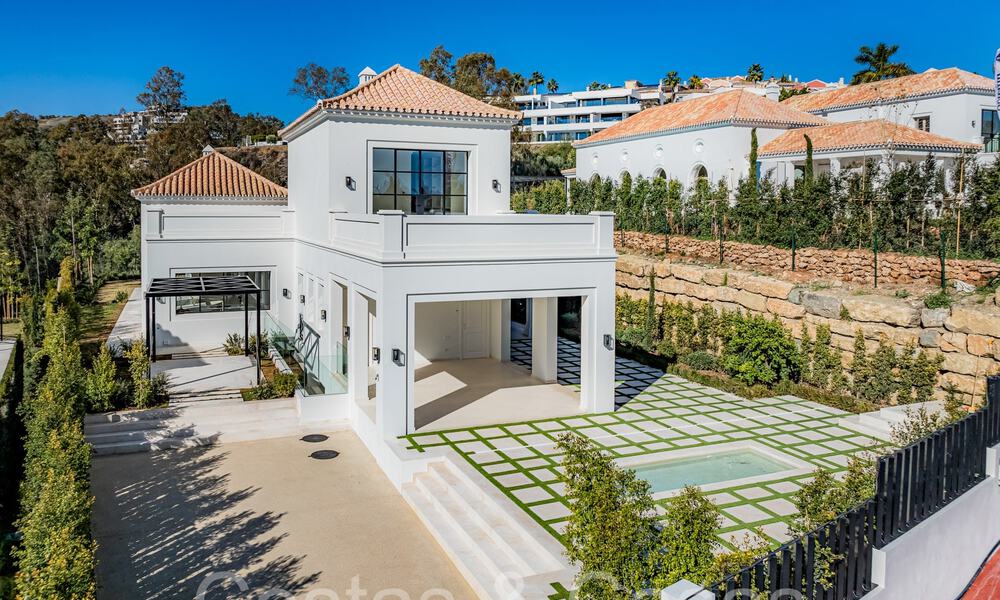 Move-in ready, luxury villa with modern-Mediterranean design for sale in popular golf area in Nueva Andalucia, Marbella 64256