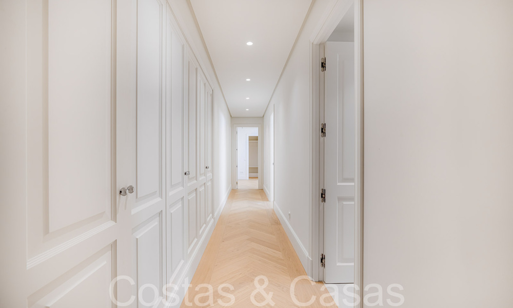 Move-in ready, luxury villa with modern-Mediterranean design for sale in popular golf area in Nueva Andalucia, Marbella 64263