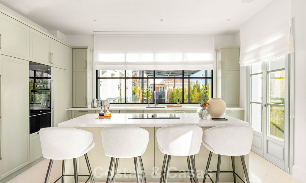Move-in ready, luxury villa with modern-Mediterranean design for sale in popular golf area in Nueva Andalucia, Marbella 774518