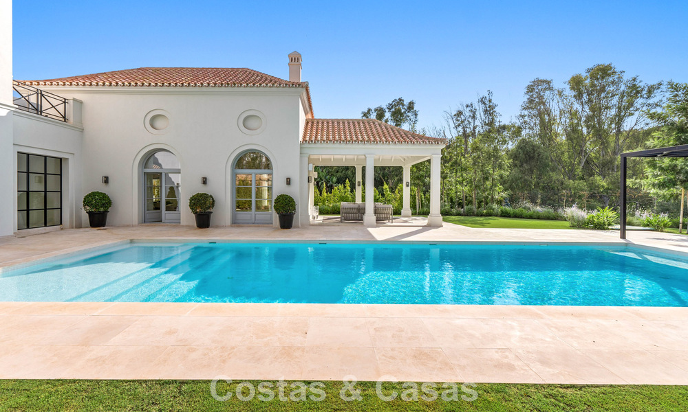 Move-in ready, luxury villa with modern-Mediterranean design for sale in popular golf area in Nueva Andalucia, Marbella 774532