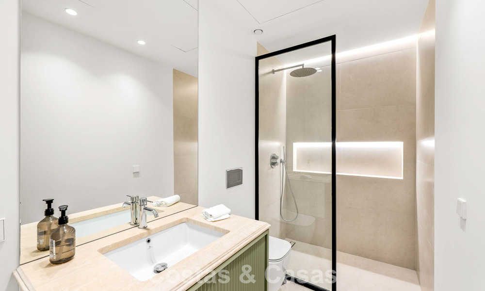 Move-in ready, luxury villa with modern-Mediterranean design for sale in popular golf area in Nueva Andalucia, Marbella 774543