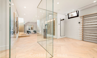 Move-in ready, luxury villa with modern-Mediterranean design for sale in popular golf area in Nueva Andalucia, Marbella 774545 