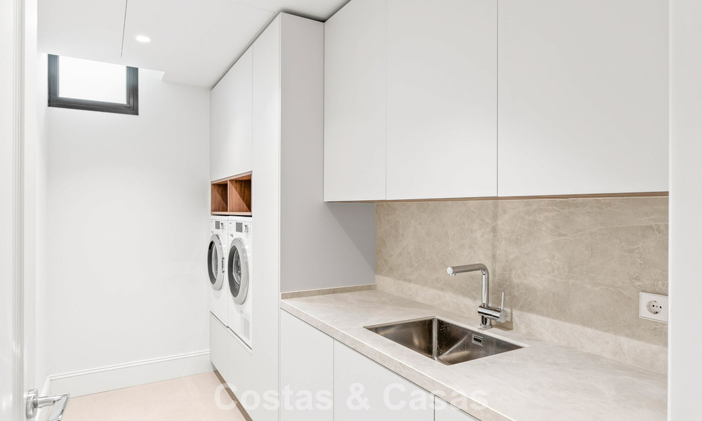 Move-in ready, luxury villa with modern-Mediterranean design for sale in popular golf area in Nueva Andalucia, Marbella 774547