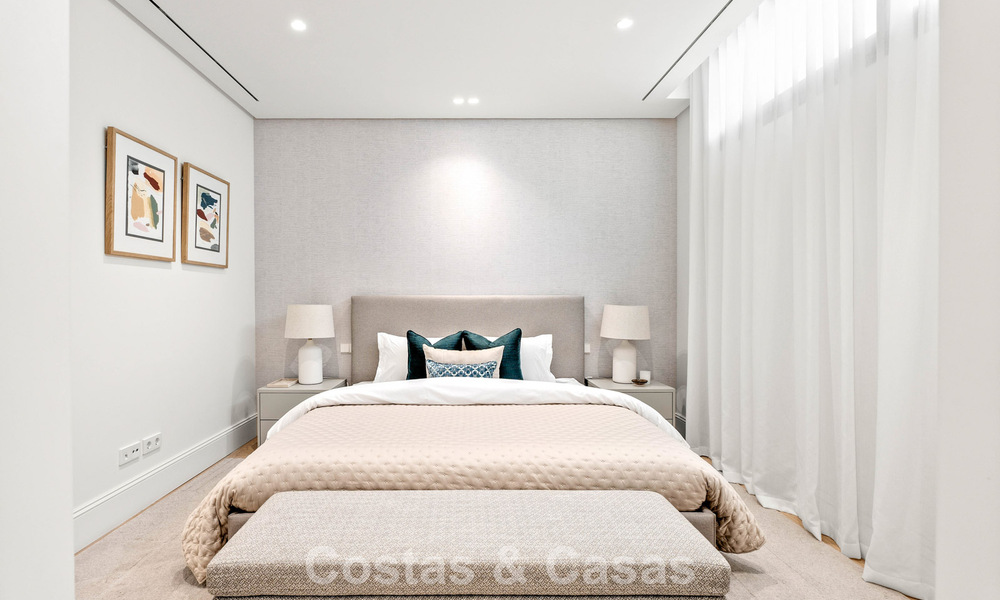 Move-in ready, luxury villa with modern-Mediterranean design for sale in popular golf area in Nueva Andalucia, Marbella 774549