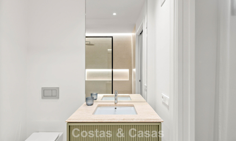 Move-in ready, luxury villa with modern-Mediterranean design for sale in popular golf area in Nueva Andalucia, Marbella 774551
