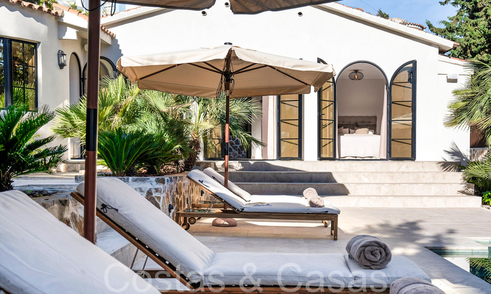 Mediterranean luxury villa with separate guesthouse for sale in Nueva Andalucia, Marbella 64418