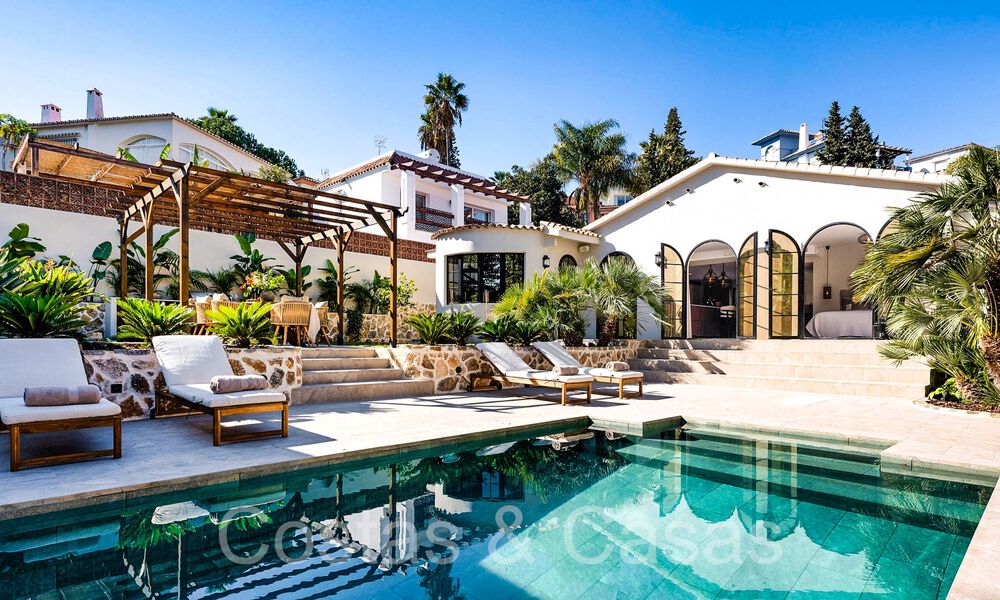 Mediterranean luxury villa with separate guesthouse for sale in Nueva Andalucia, Marbella 64433