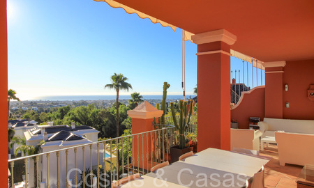 Ready to move in, spacious 3-bedroom penthouse for sale with magnificent sea views in Benahavis - Marbella 64294