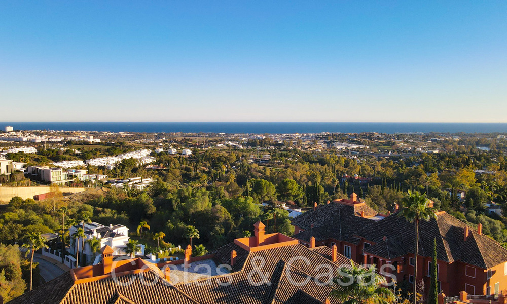 Ready to move in, spacious 3-bedroom penthouse for sale with magnificent sea views in Benahavis - Marbella 64299