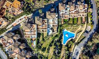 Sophisticated luxury apartment with lake, mountain and sea views for sale in Nueva Andalucia, Marbella 64474 