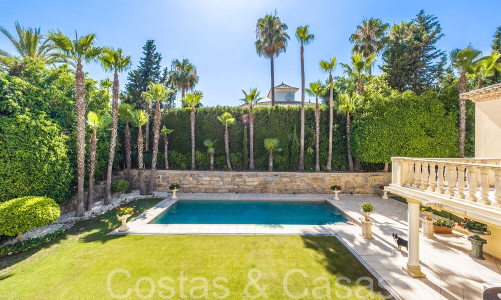 Traditional luxury villa with Andalusian charm for sale in Las Brisas in Nueva Andalucia's golf valley, Marbella 64161