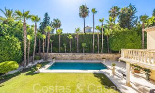 Traditional luxury villa with Andalusian charm for sale in Las Brisas in Nueva Andalucia's golf valley, Marbella 64161 