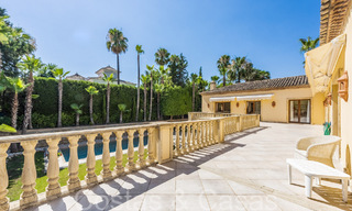 Traditional luxury villa with Andalusian charm for sale in Las Brisas in Nueva Andalucia's golf valley, Marbella 64164 