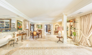 Traditional luxury villa with Andalusian charm for sale in Las Brisas in Nueva Andalucia's golf valley, Marbella 64165 