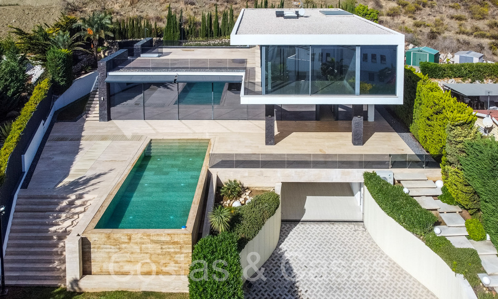 New luxury villa with advanced architectural style for sale in Nueva Andalucia's golf valley, Marbella 64557