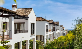 Spacious Spanish villas for sale in an idyllic golf setting in La Duquesa, Costa del Sol 64634 