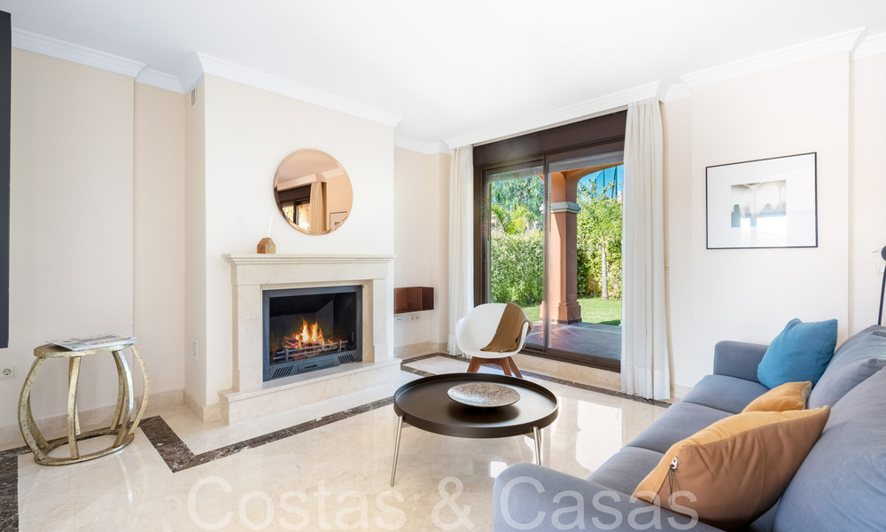 Spacious Spanish villas for sale in an idyllic golf setting in La Duquesa, Costa del Sol 64639